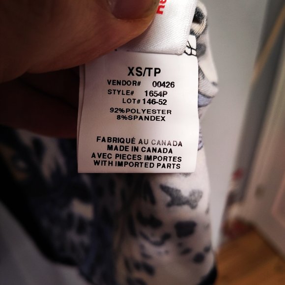 Laura Petites blouse, size XS with blue / yellow dominant colors - Picture 3 of 4